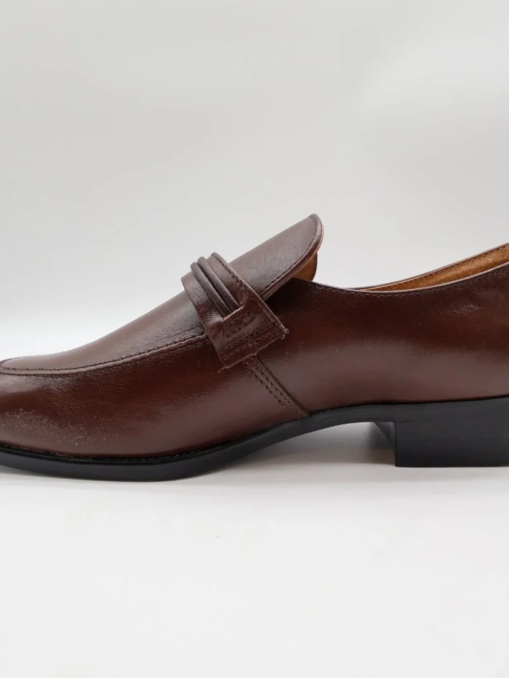 Barclay Men's 10.5 D Brown Leather Slip-On Dress Loafers Vintage USA Made